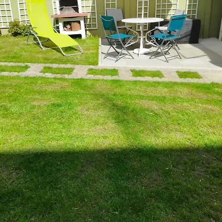 Les Acacias - Maison Hébergement de vacances *